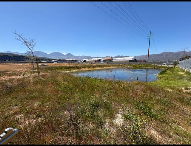 16,500M² INDUSTRIAL YARD TO LET IN STRAND INDUSTRIA